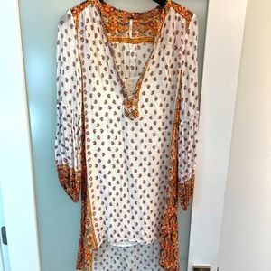 Beautiful white patterned Free People mini dress with liner S
